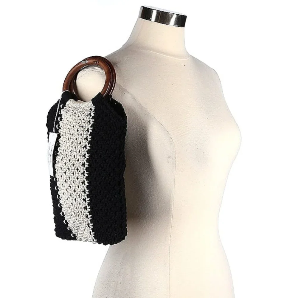 NWT Curateur x Laude the Label Crochet Purse - Picture 2 of 8